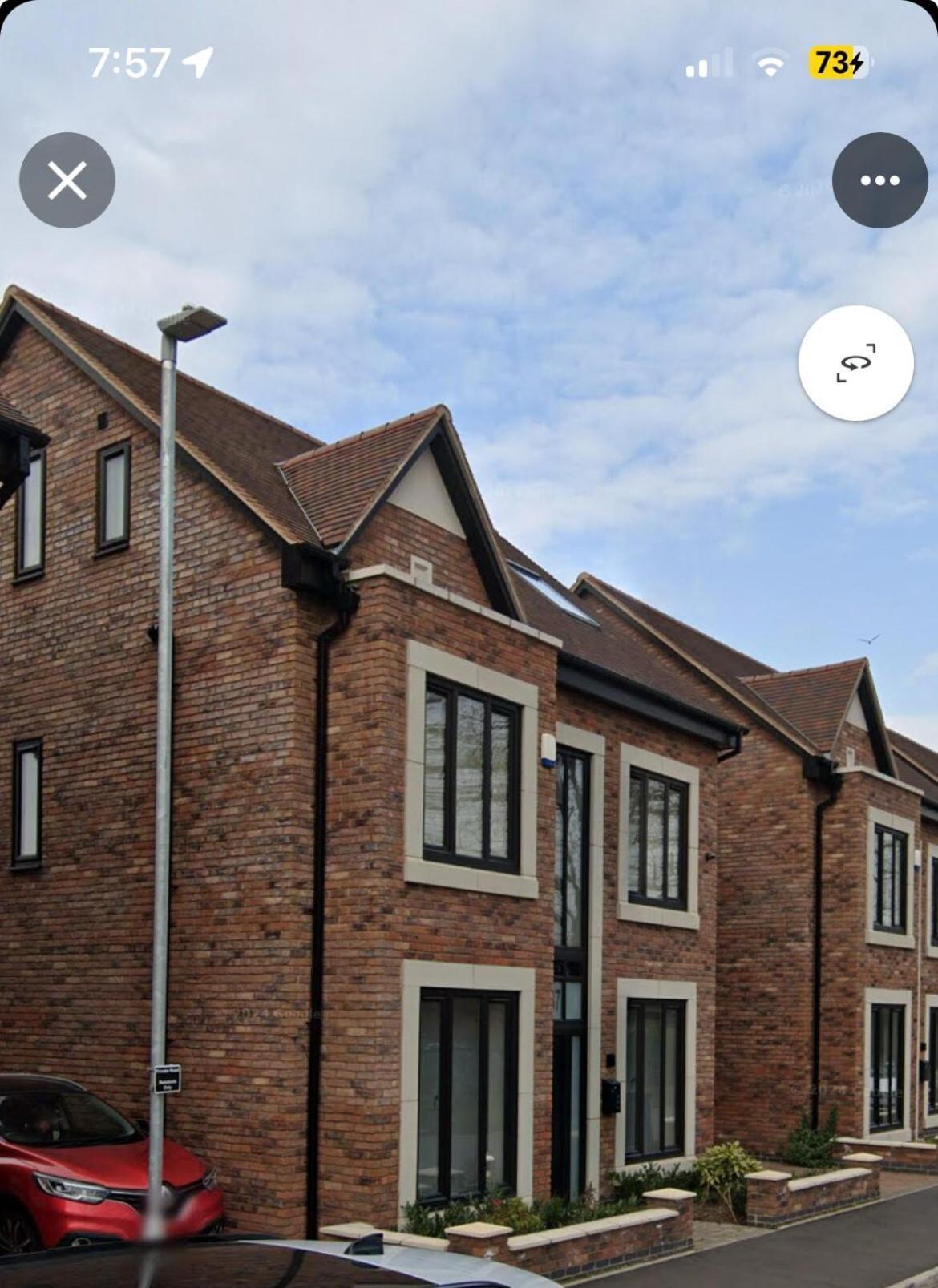 5 Bedroom House *